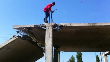 L'ouvrier le plus débile du monde