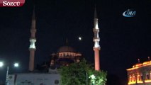 ‘Kanlı Ay’ İstanbul semalarında
