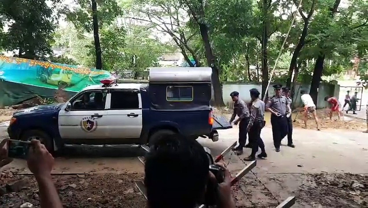 ျမန္​မာႏုိင္ငံအစိုးရလွ်ဳိ႕ဝွက္ခ်က္အက္ဥပေဒနဲ႔ စြဲခ်က္​တင္​ တရားစြဲဆိုဖမ္းဆီးခံထားရတဲ့ Reuters သတင္းဌာနက ျမန္မာသတင္းသမား ၂ ဦးရံုးထုတ္ျမင္ကြင္း(((တိုက္႐ိုက္ထုတ္