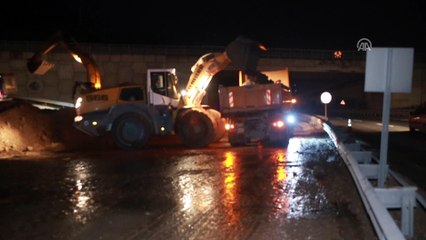 D-100 karayolunda ulaşıma yağış engeli (2) - KOCAELİ