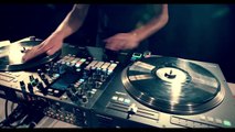 Test one shot de DJ Looping sur la régie RANE avec les contrôleurs TWELVE (La Boite Noire)