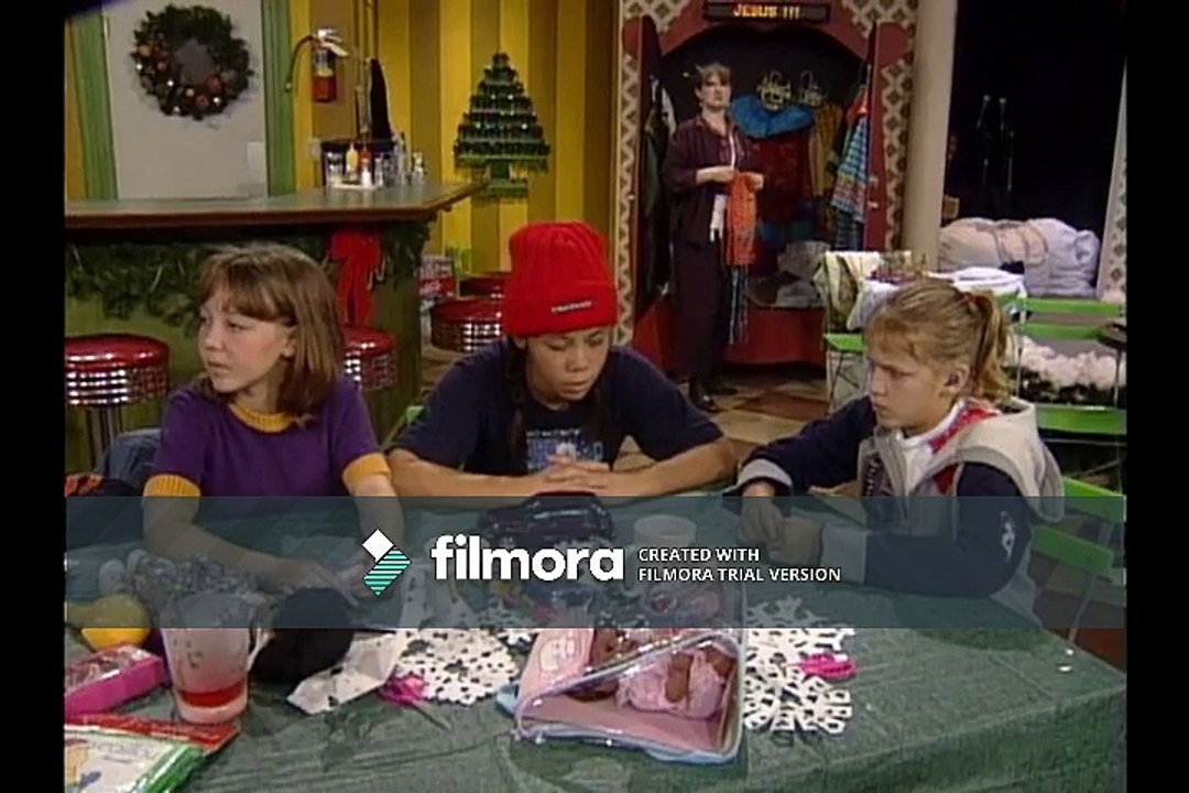Finger Food Cafe "A Christmas Gift" Part 2