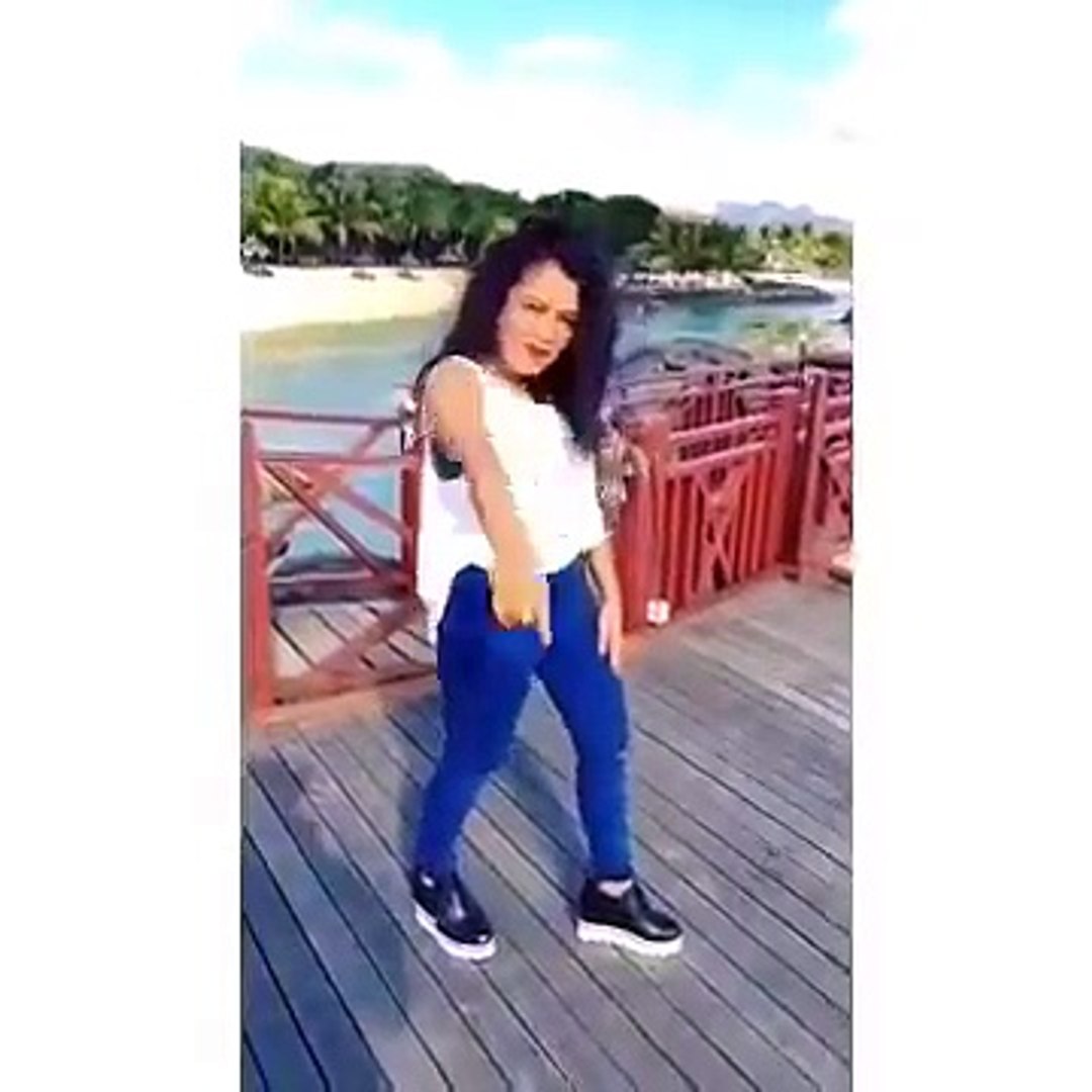Best song of Neha kakkar 2017 | best dance by neha kakkar| Kalachasma