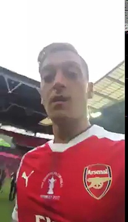 #yagunnersya  ... third time man ... yeeaaah  #facup #champions #wembley