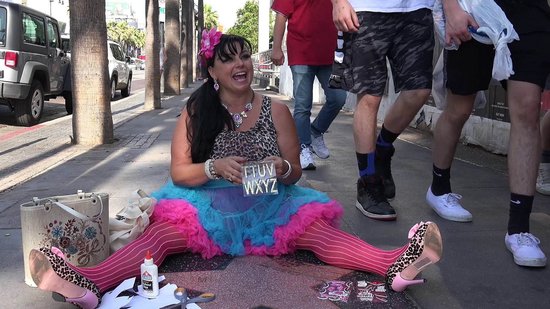 ⁣LA Comedy: Miss Kitty in LA: A Star is Born