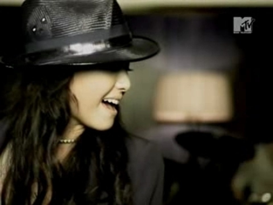 Erika Sawajiri - FREE