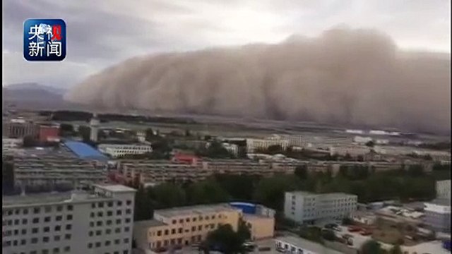 Cette énorme tempête de sable avale une ville entière en Chine !
