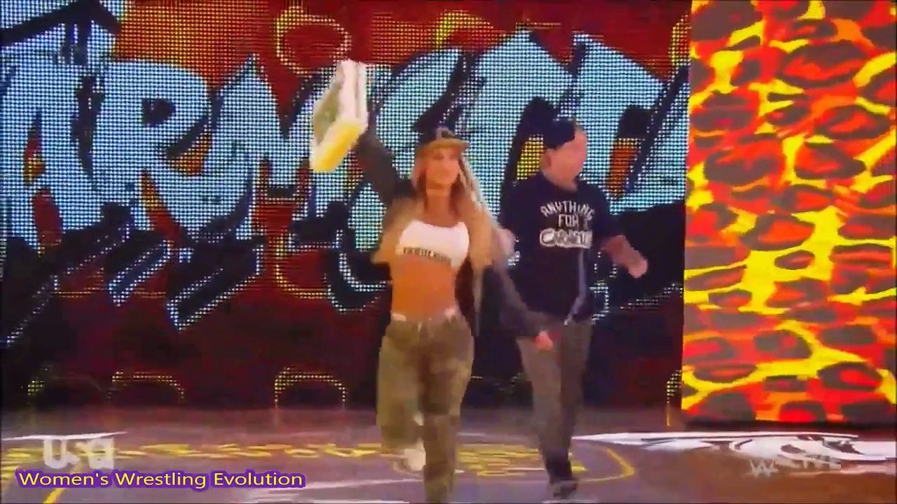 WWE Smackdown LIVE 26/9/17 Charlotte Flair vs Carmella + Natalya (Lana & Tamina Backstage