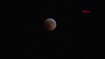 Mersin'de 'kanlı Ay Tutulması' İzlendi