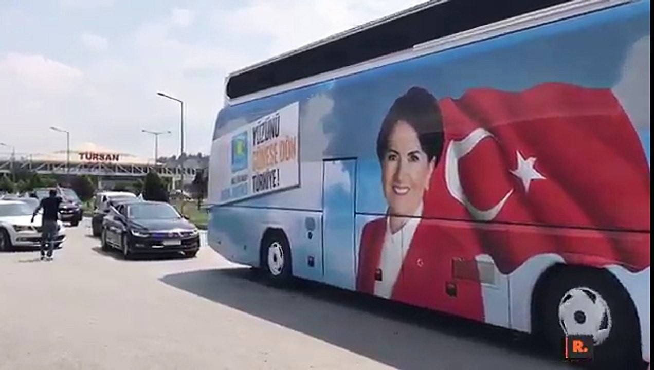 İYİ Partililer olağanüstü kongrede aday olmayacağını açıklayan Meral Akşener’i ikna etmek için İstanbul’a yola çıktı.