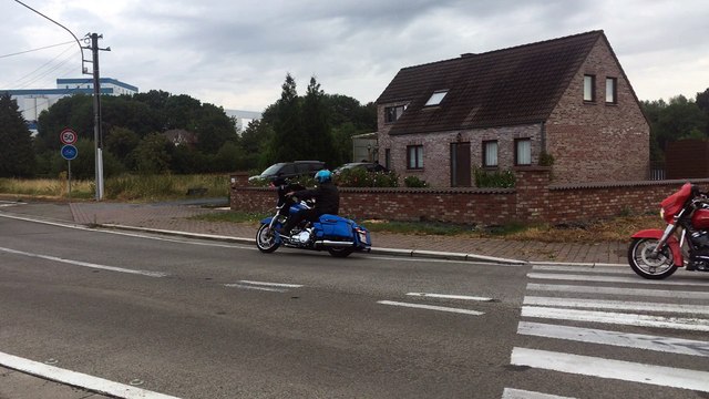 Mons: cortège de motards pour les funérailles de David Canivet