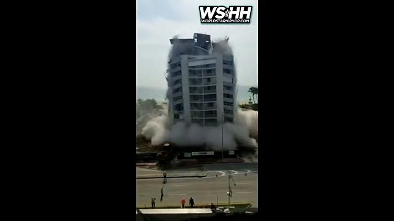 Collapse On Collins Clear View Of Demolition Gone Wrong