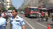 Fatih'te bir iş hanında yangın çıktı. Hanı dumanlar kaplarken, Akdeniz Caddesi trafiğe kapatıldı.