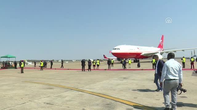 Cumhurbaşkan Erdoğan, Resmi Törenle Karşılandı (1)