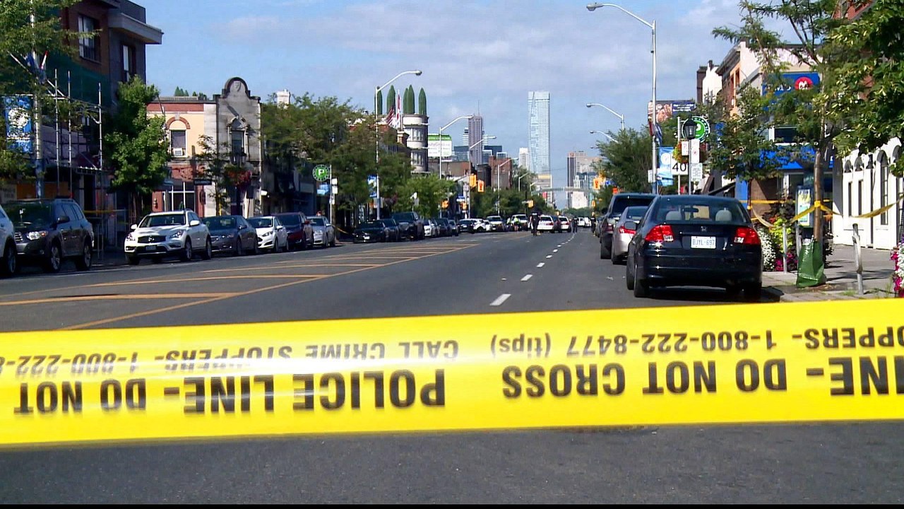 Toronto gun violence: Politicians call for ban on all handguns