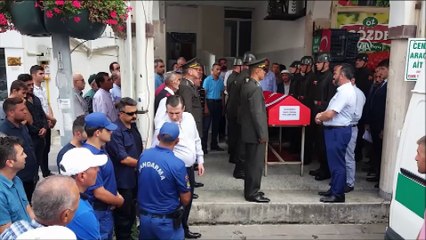 Tıra çarpan otomobildeki 2 askerin naaşları memleketlerine gönderildi - ANKARA