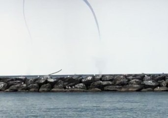 'Duelling' Waterspouts Spotted Over Lake Erie