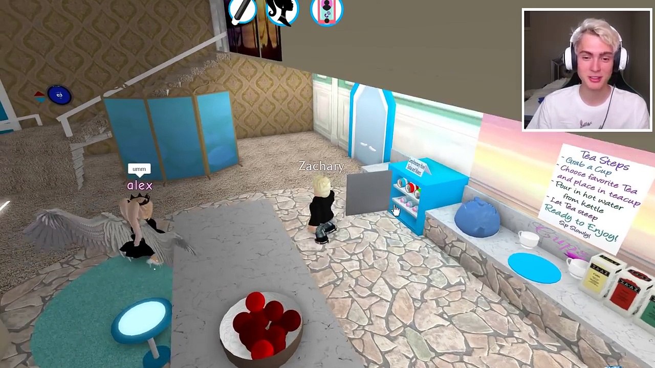 My Crush Broke My Heart... | Roblox Royale High Roleplay