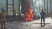 서울 북부간선도로 달리던 차에 불...인명피해 없어 / YTN