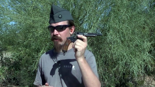 Forgotten Weapons - Swiss 1882 Ordnance Revolver (Shooting)