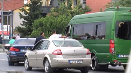 İstanbul'da Yol Verme Kavgası Kamerada