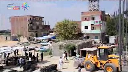 محافظ الإسماعيلية ومدير الأمن يقودان حملة لإزالة التعديات على طريق البلاجات