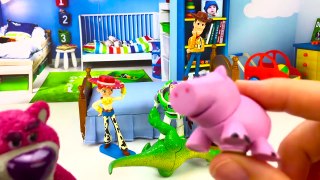 5 Five Little Toy Story Jessie Woody Jumping on the Bed Nursery Rhyme Compilation