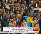 السيسي يمنح فرصة الحديث لمشارك بمؤتمر الشباب: 