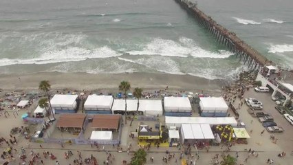 Adrénaline - Surf : Paul Mitchell Supergirl Pro- World's Best Light Up Oceanside