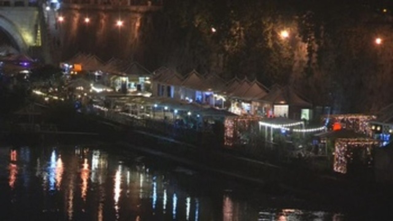 Roma intenta limpiar la "mala fama" del Tíber con eventos culturales y playa