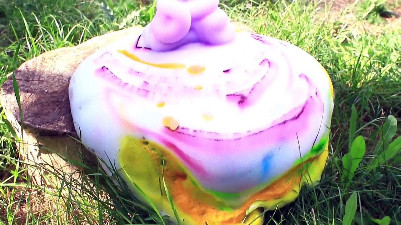 7 EXPÉRIENCES DE CHIMIE INCROYABLES QUE VOUS POUVEZ FAIRE À LA MAISON