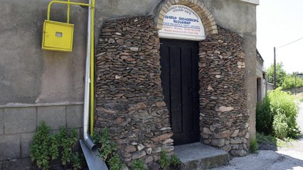 شبكة أنفاق تحت منزل قروي تستحيل معلما سياحيا رئيسيا في أرمينيا