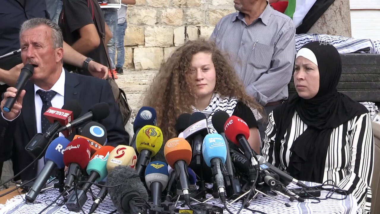 İsrail, Filistinli cesur kız Temimi ve annesini serbest bıraktı - Basın toplantısı - RAMALLAH