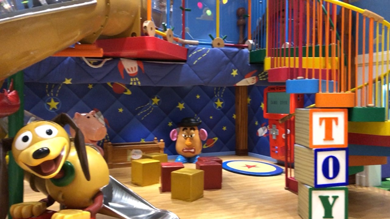 Visite à bord du Disney Magic, en escale à Cherbourg