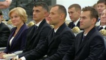 Putin welcomes Russian team to Kremlin