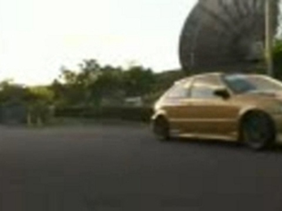Street racing Honda Civic