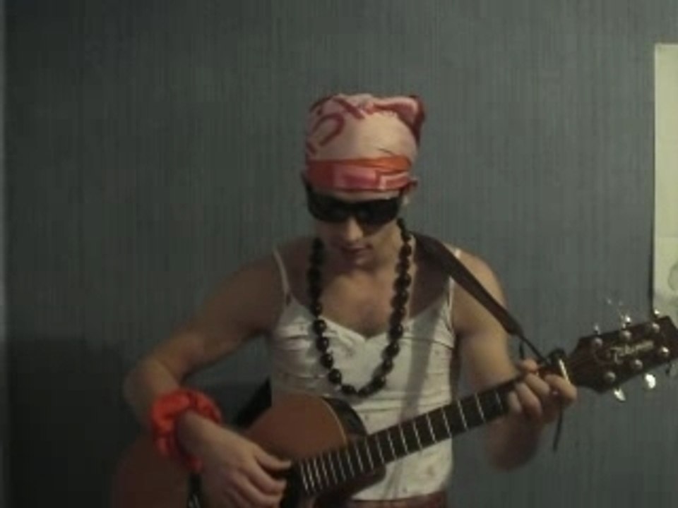 Chanson de Bruni pour Sarkozy