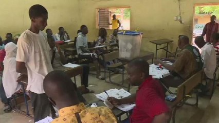 Fermeture des bureaux de vote et début du dépouillement au Mali