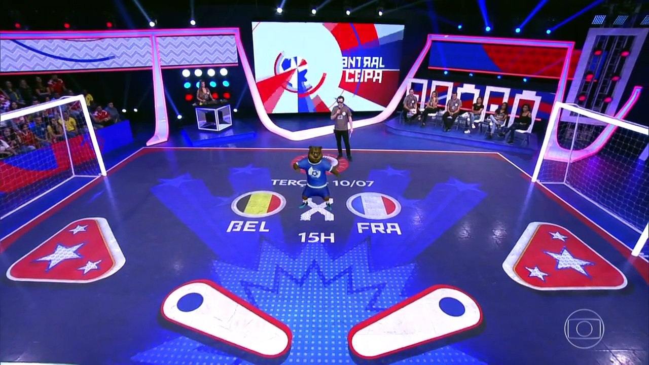 Central da Copa  Urso prevê final entre França e Inglaterra