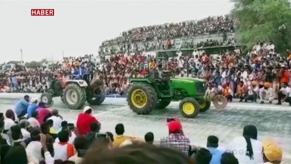 Hindistan'da traktör yarışlarını izleyenlerin bulunduğu tribün çöktü