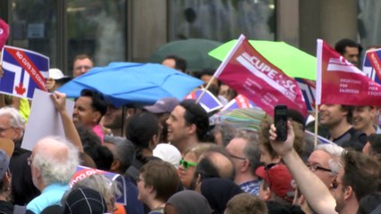 ‘How dare you?’ Ford slammed over Toronto council cut plan at rally