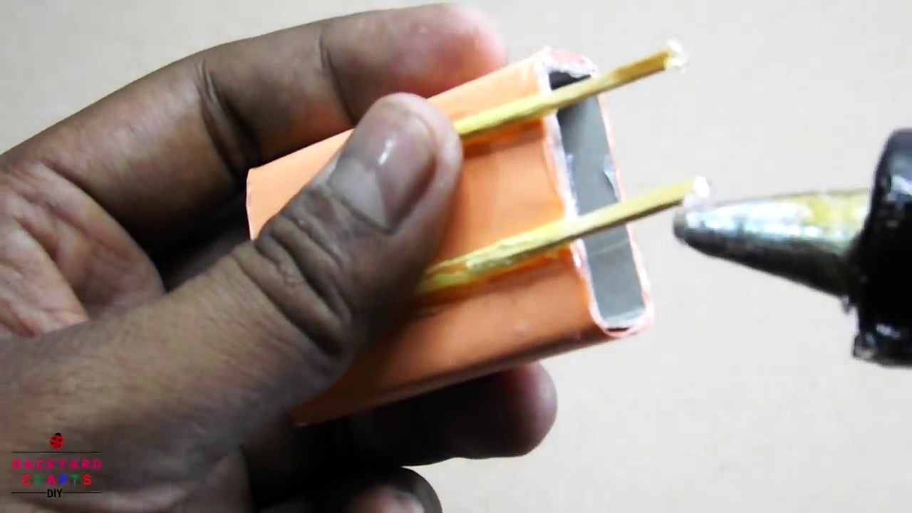 Rolling Luggage Toy for kids | Easy Miniature Furniture DIY