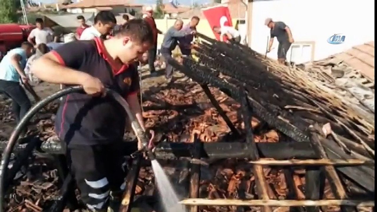 Çorum’da Çıkan Bir Yangında Garaj Kül Oldu