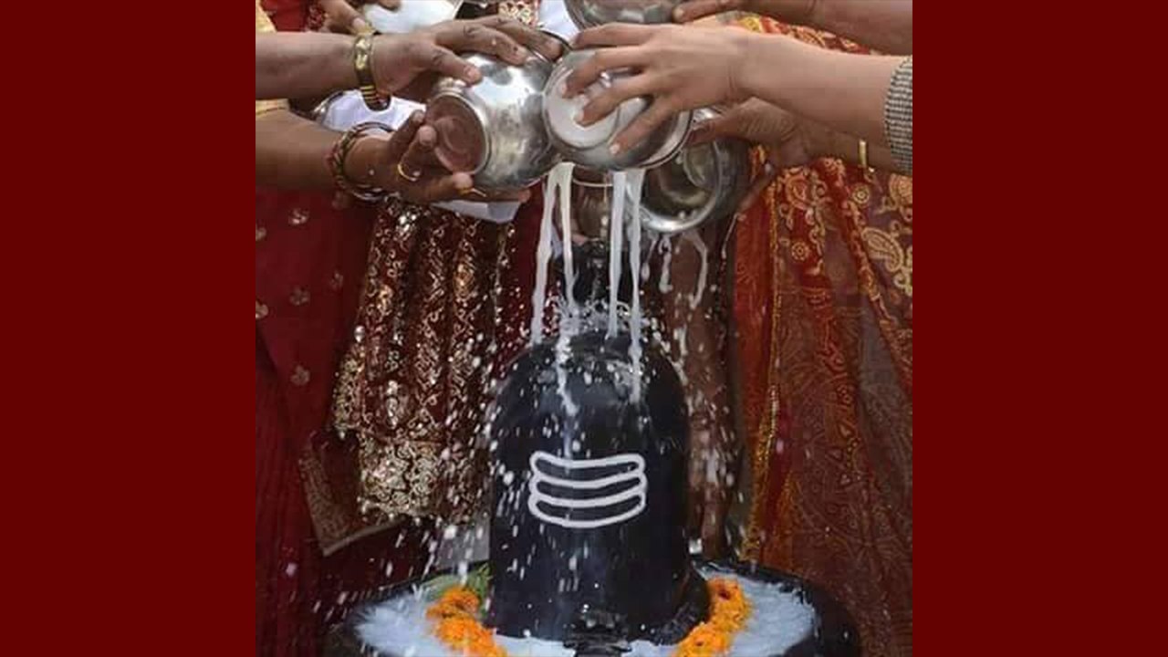 Sawan Shivling Abhishek: सावन में शिव का इन चीजों से ऐसे करें अभिषेक, दूर होगे सभी दुःख | Boldsky