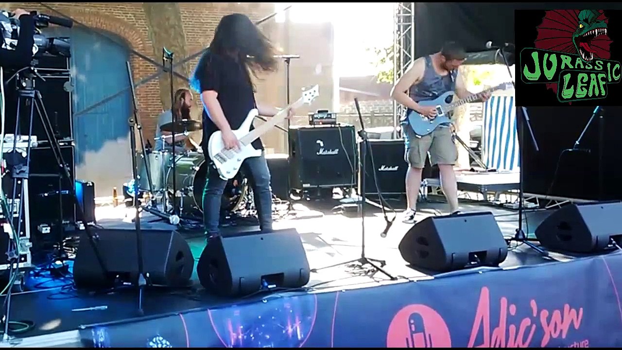 JURASSIC LEAF - Live Bourlon 2017 (Stoner, doom)