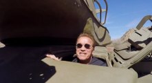 Arnold Schwarzenegger crushes a limo in a tank !