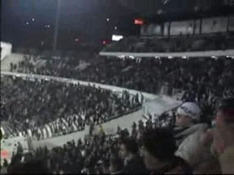 Tello Gol ve sevinç(Beşiktaş Ankaragücü 16.12.2007)