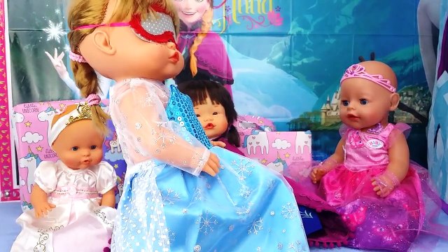 Muñecas Bebes Nenuco Ana y Ona Cumpleaños FROZEN Castillo Patines sobre hielo Disfraces Diversión