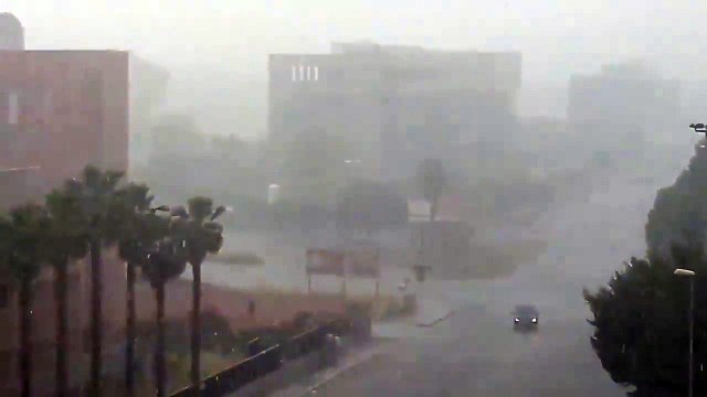 Temporale e Nubifragio a Lecce (Puglia - Salento)