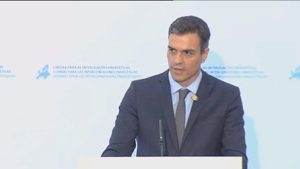 Sánchez asegura que se trabaja con "gestión controlada" en la migración